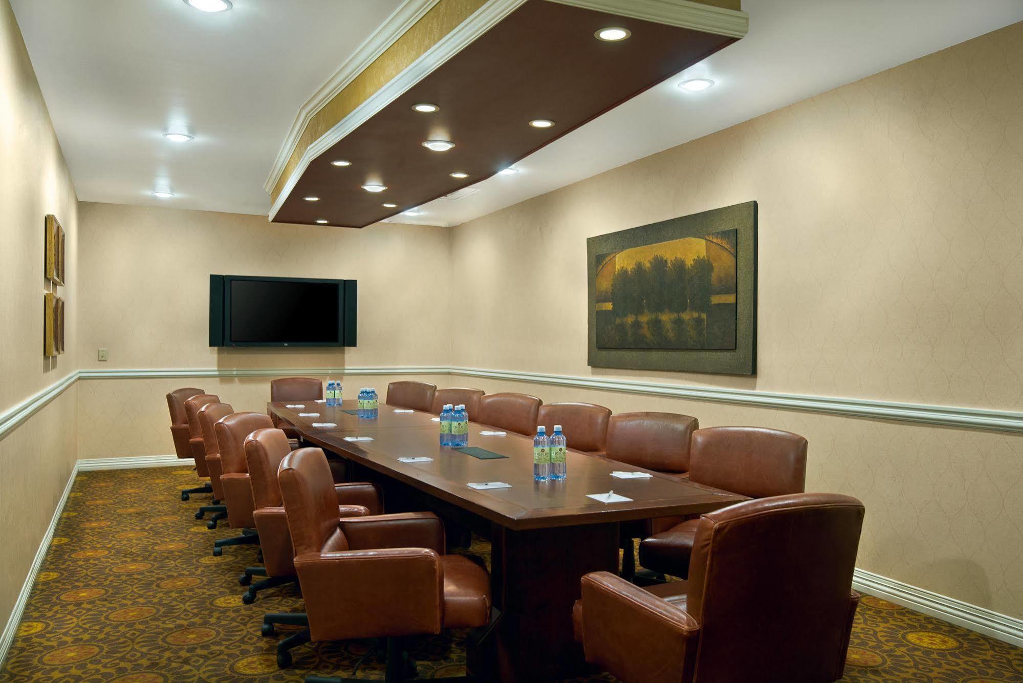 Oxford Suites Boise Extérieur photo